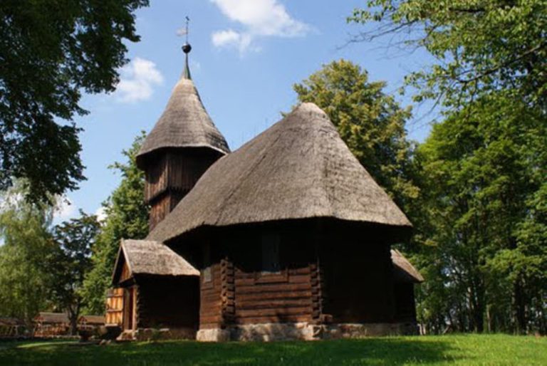 Skansen w Olsztynku