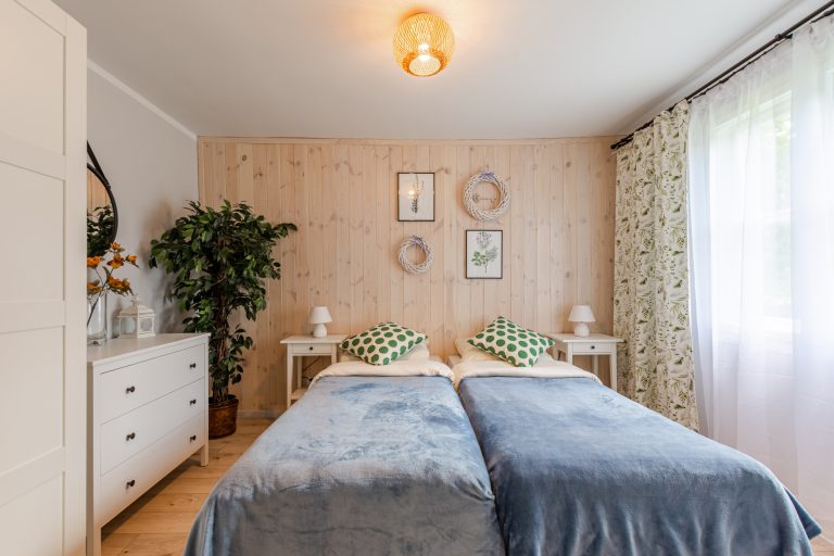 Biały domek 8-osobowy