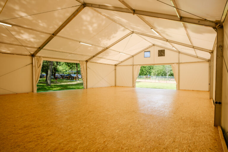 150m2